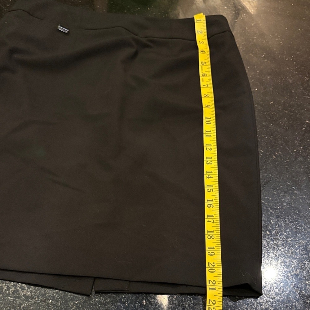 Calvin Klein Elegant Black Women's Skirt - Picture 7 of 7